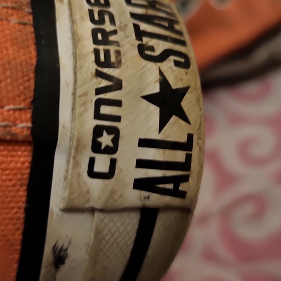 Converse ankle cut tennis shoes only wore these maybe 7 times. - Picture 4 of 6